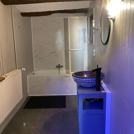 Casa Wellness Jacuzzi Πανσιόν Floreffe